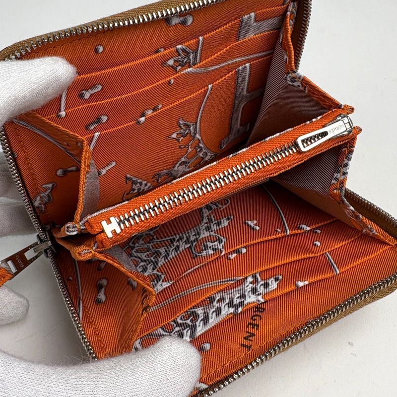 Hermes Azap Silk in Compact Zip Around Scarf Bifold Wallet Veau Gold O