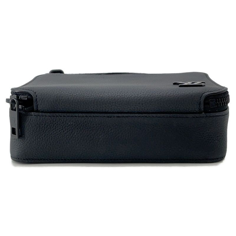 Louis Vuitton Shoulder Bag Grain Calf Leather LV Aerogram Alpha Wearable Wallet Noir Black