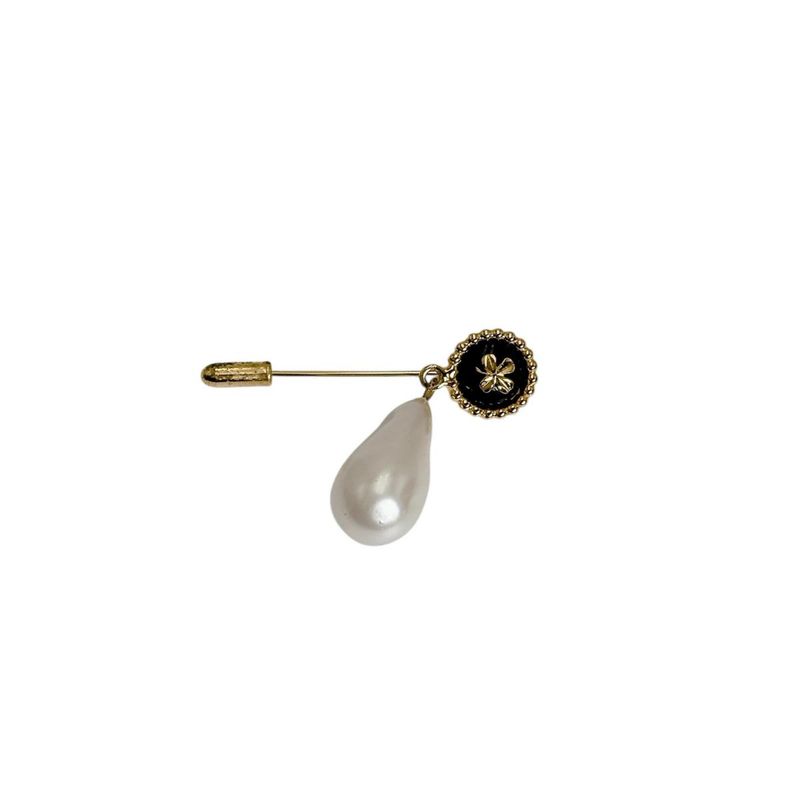 Chanel Clover Pin Brooch Drop Pearl Gold