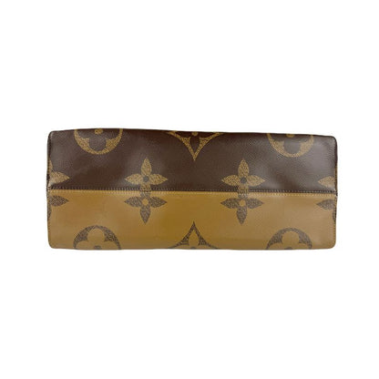 Louis Vuitton Handbag Monogram Giant on the Go GM
