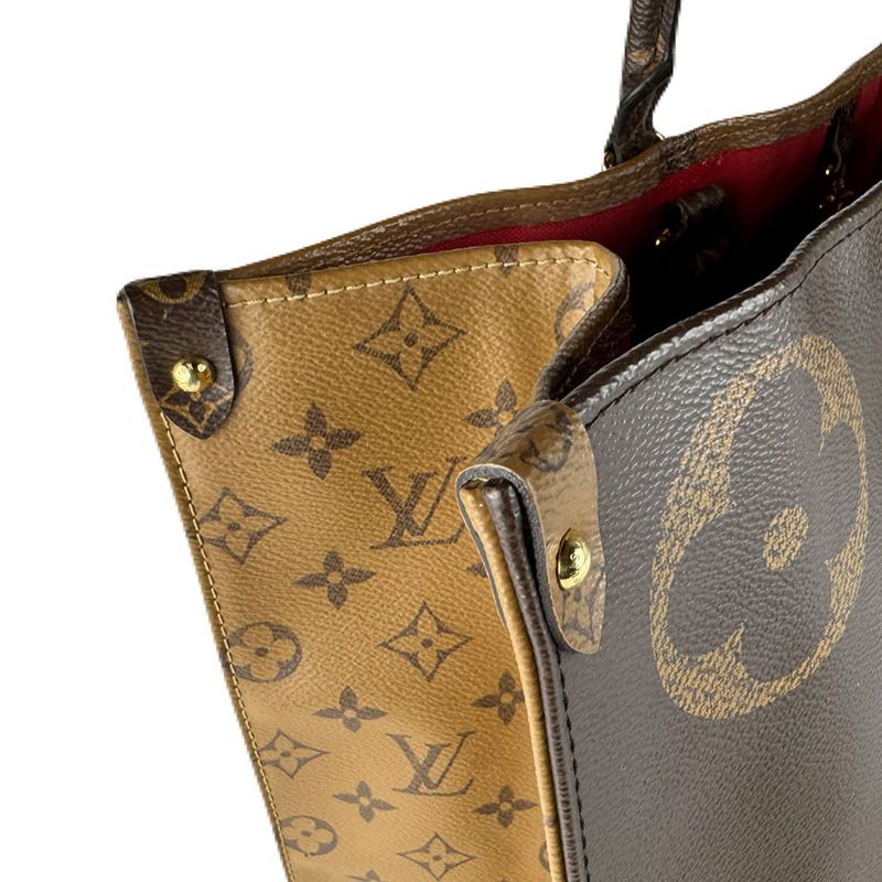 Louis Vuitton Handbag Monogram Giant on the Go GM