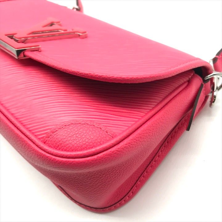 Louis Vuitton Epi Buci NM Pink Shoulder Bag