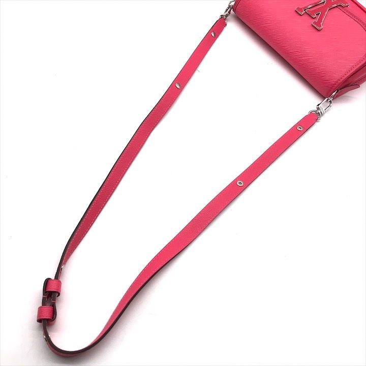 Louis Vuitton Epi Buci NM Pink Shoulder Bag