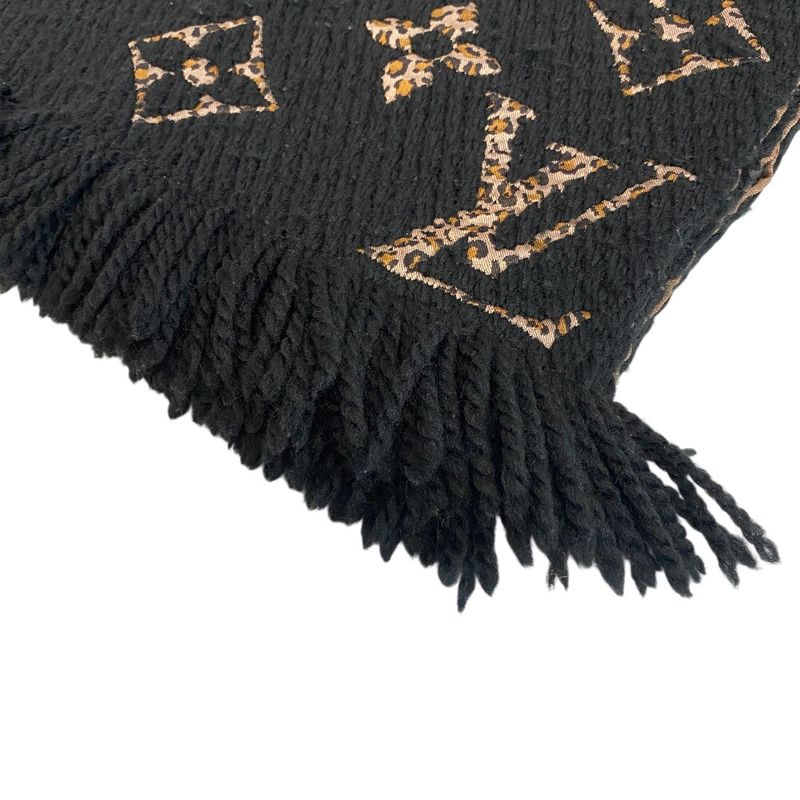 Louis Vuitton Echarpe Scarf