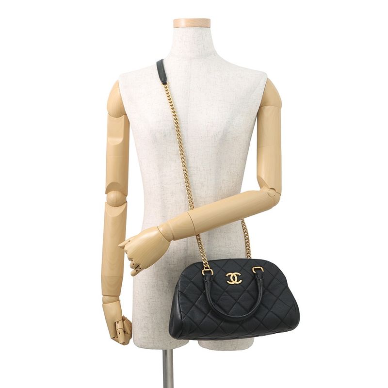Chanel Chain Shoulder Bag CC Logo Quilted Caviar Leather