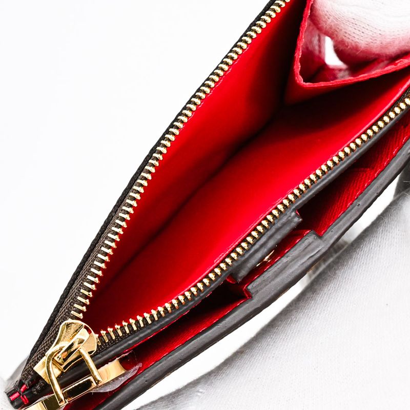 Louis Vuitton Compact Wallet Lvxtmportefeuille Lisa