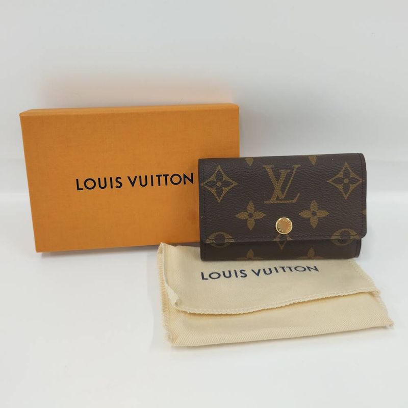Louis Vuitton Multicles 6 Key Case Monogram