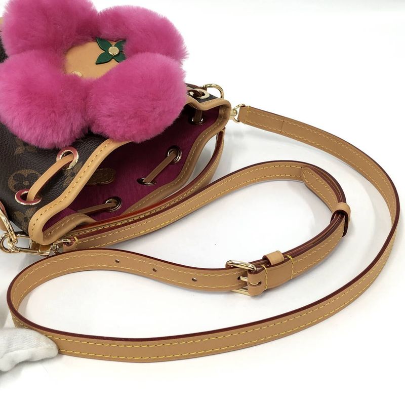 Louis Vuitton Noe Wear Vivienne Shoulder Bag Monogram