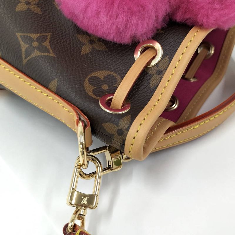 Louis Vuitton Noe Wear Vivienne Shoulder Bag Monogram