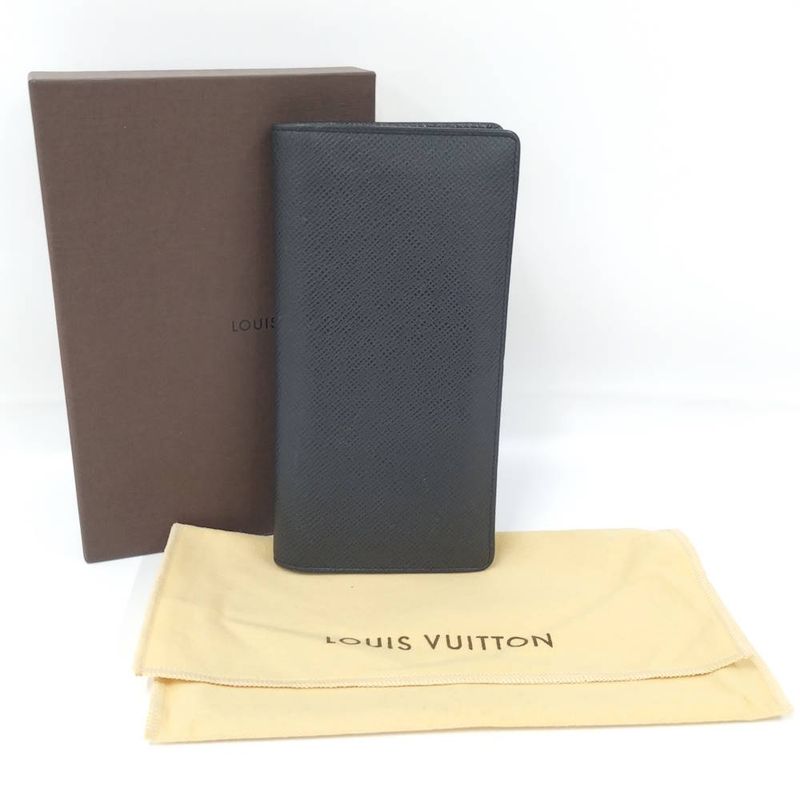 Louis Vuitton Portefeuille Plaza Long Wallet Taiga