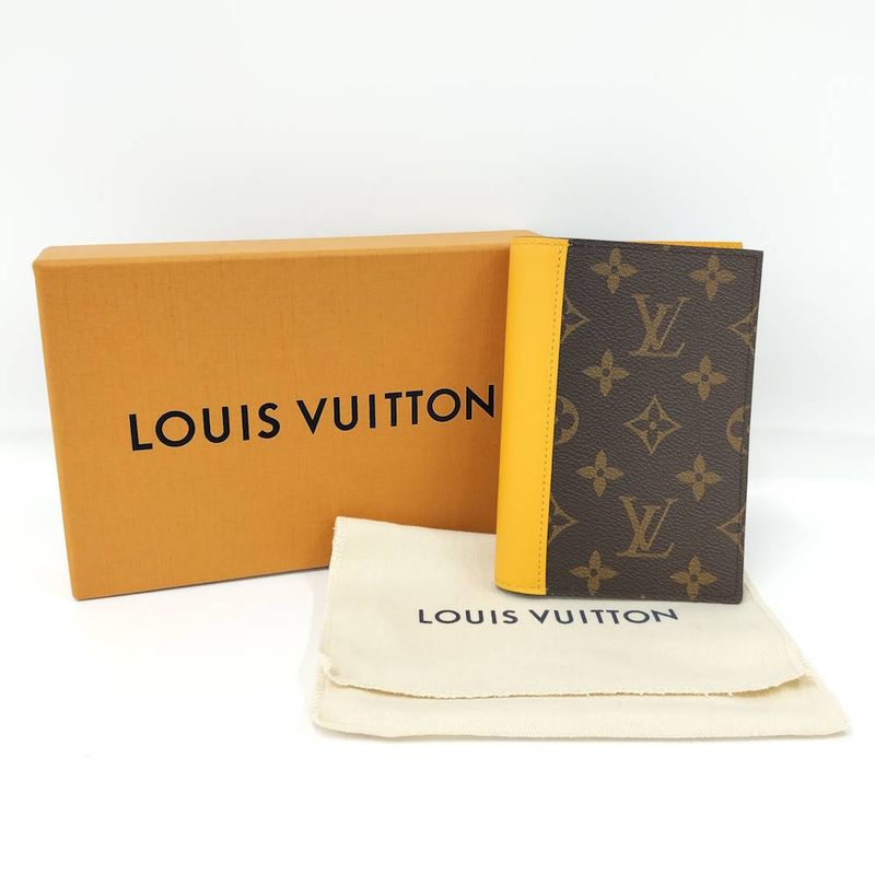 Louis Vuitton Passport Cover Couverture NM Monogram Macassar Saffron Yellow