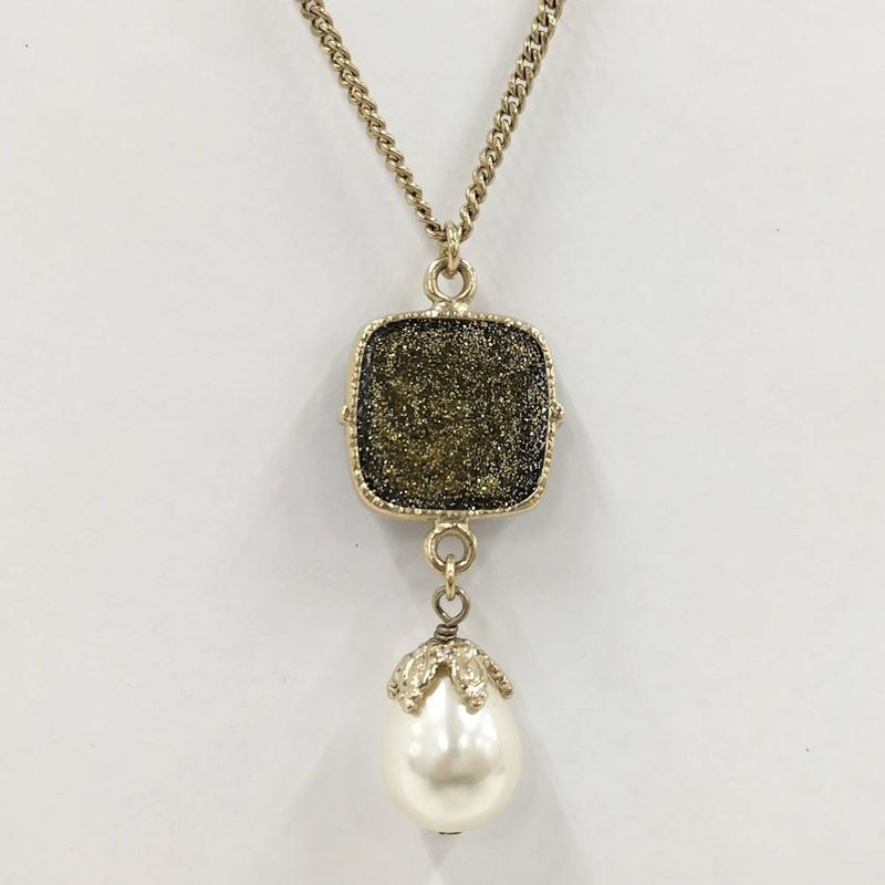 Chanel CC Logo Pearl Necklace