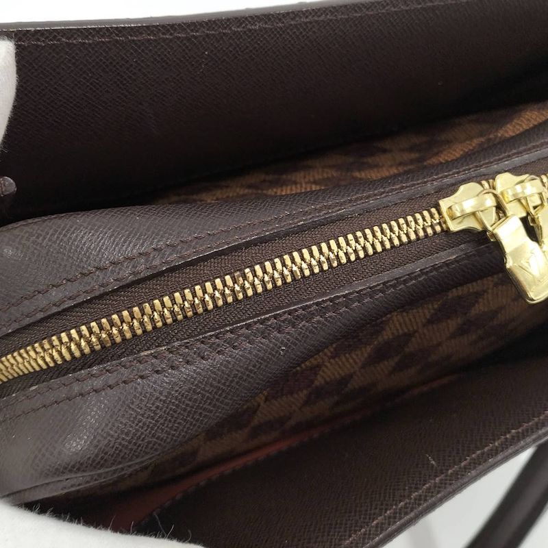 Louis Vuitton Triana Handbag Damier Ebene