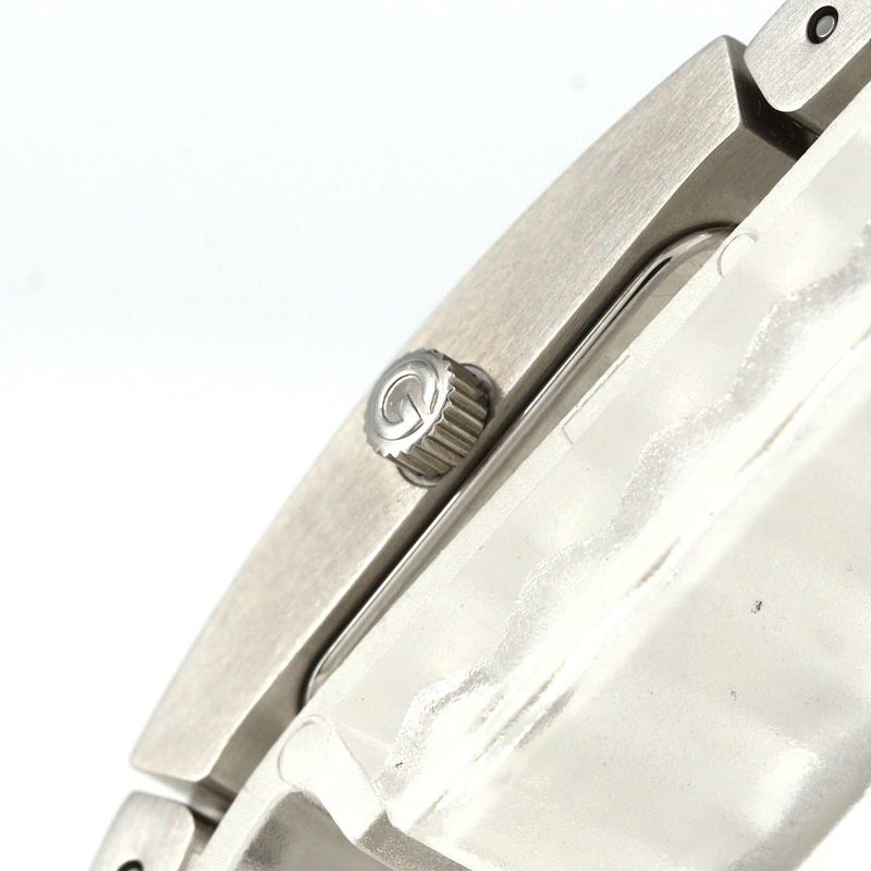 Gucci SS Quartz Silver