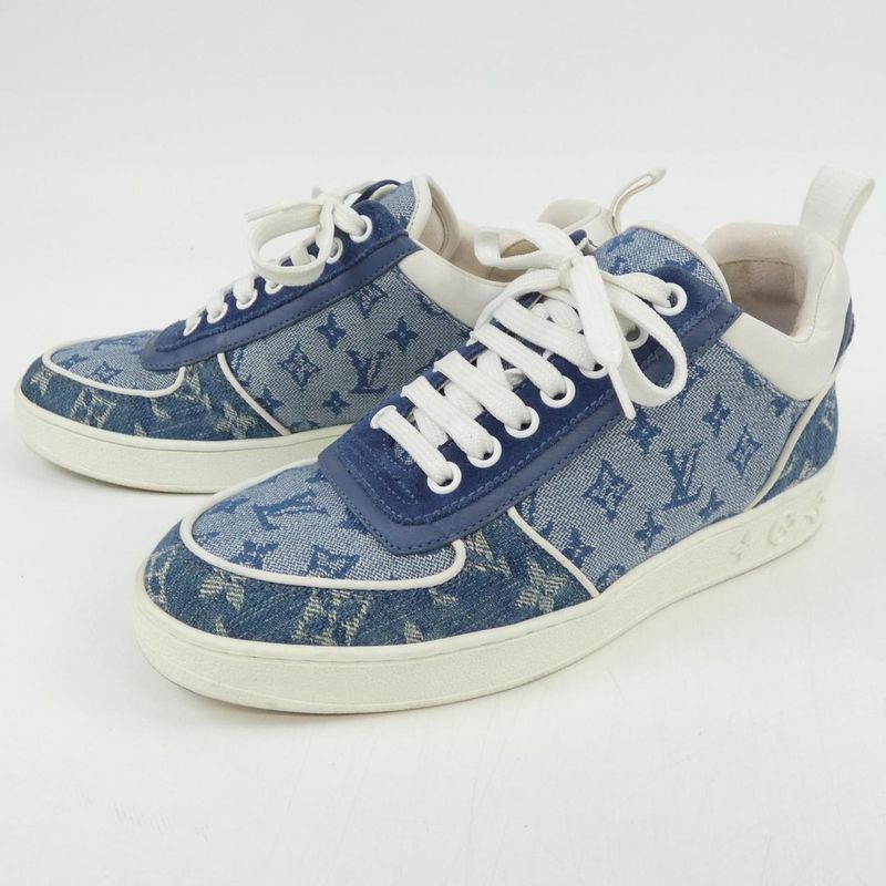 Louis Vuitton Sneakers Blue 35