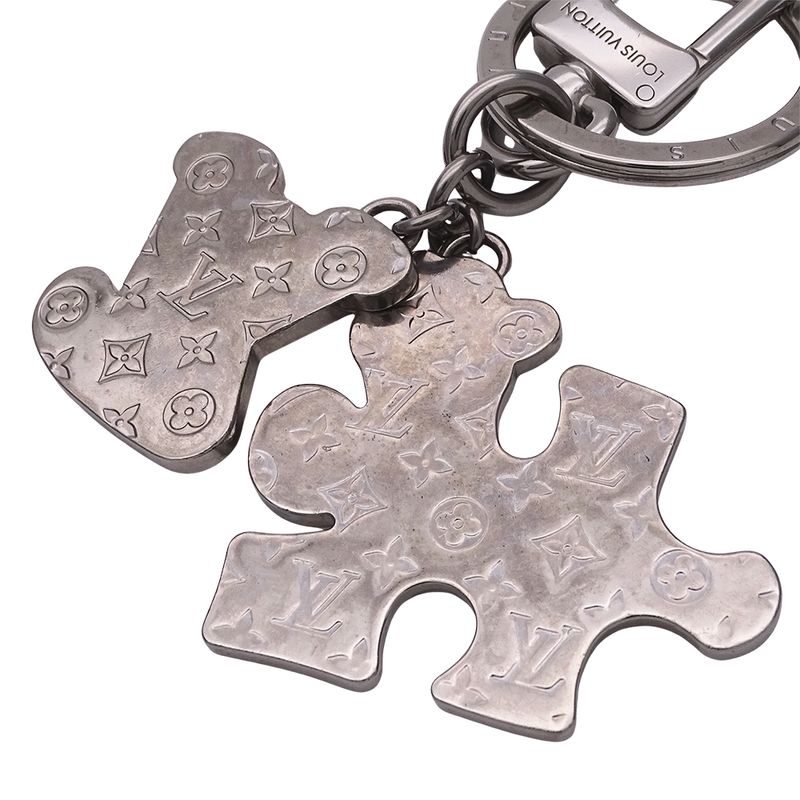 Louis Vuitton Key Holder Key Ring Porte Cles LV Puzzle Silver