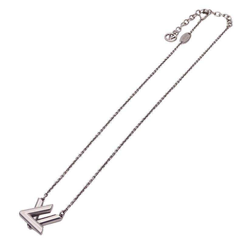 Louis Vuitton Necklace Silver Fashionable