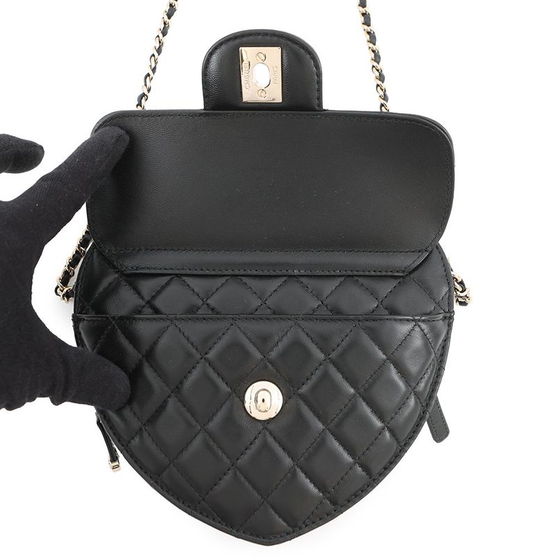 Chanel Chain Shoulder Bag Quilted Heart