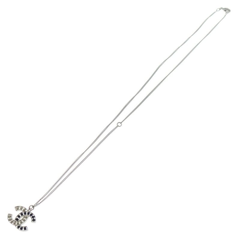 Chanel CC Logo Pearl Pendant Necklace Chain Silver White Navy