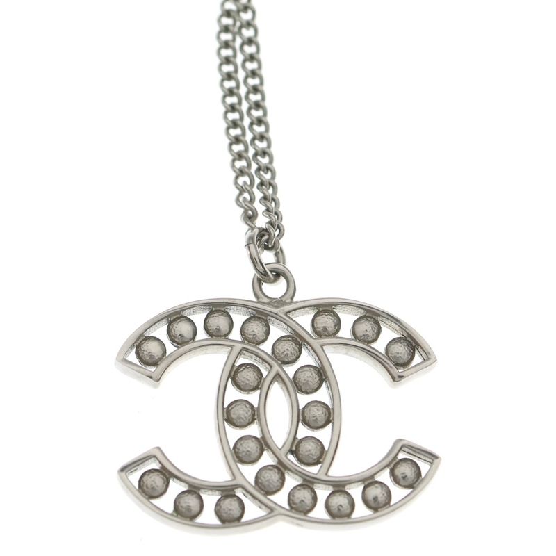 Chanel CC Logo Pearl Pendant Necklace Chain Silver White Navy