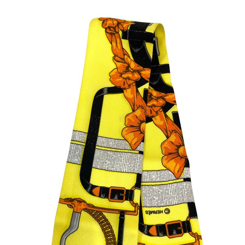 Hermes Grand Manage de Taille Twilly Silk Scarf Yellow