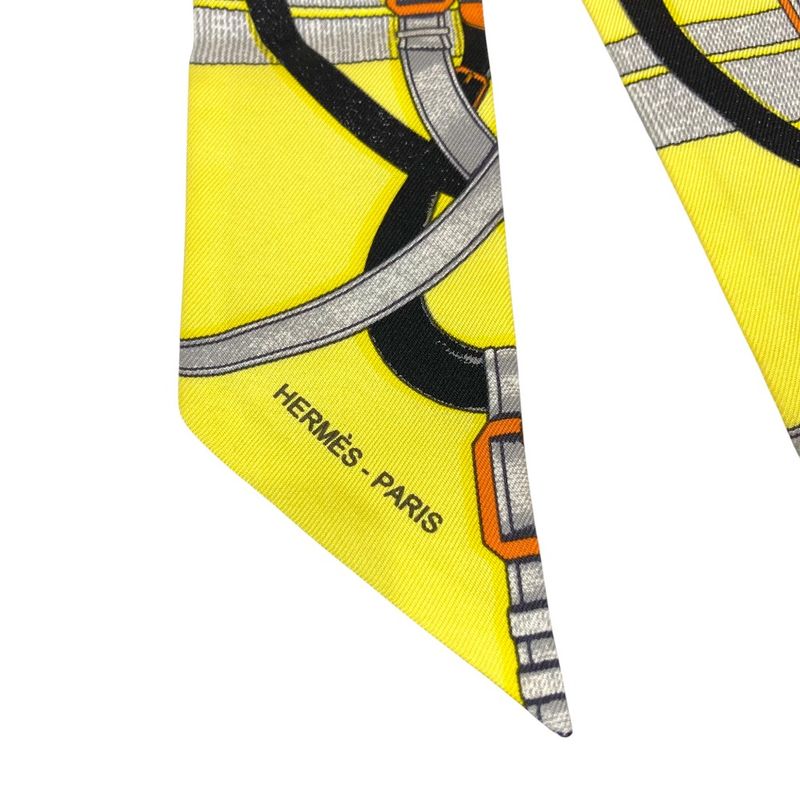 Hermes Grand Manage de Taille Twilly Silk Scarf Yellow