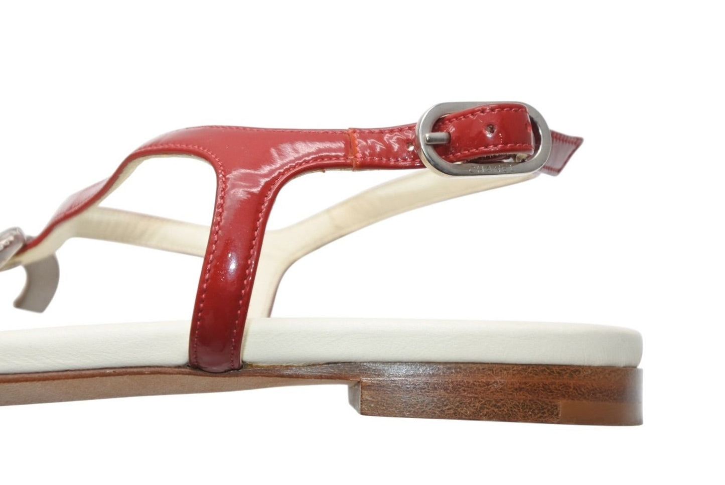 Chanel Thong Sandals CC Logo Patent Leather Red Ivory — view 6
