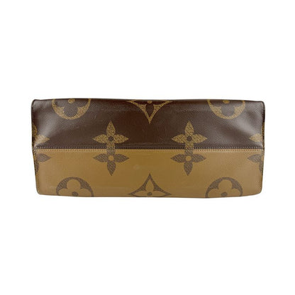 Louis Vuitton Shoulder Bag on the Go GM
