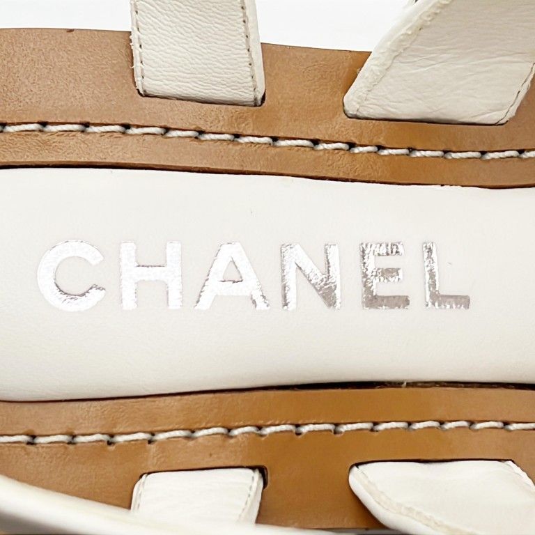 Chanel Sandals CC Logo White Leather Wood Strap Chain Silver