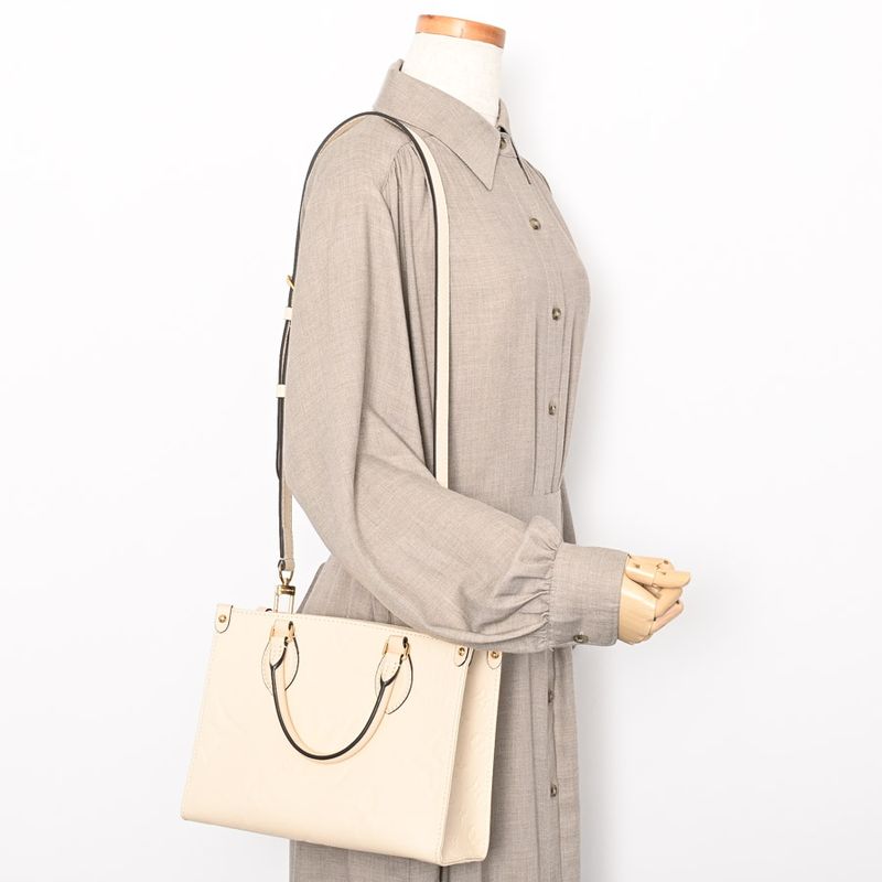Louis Vuitton Handbag on the Go PM