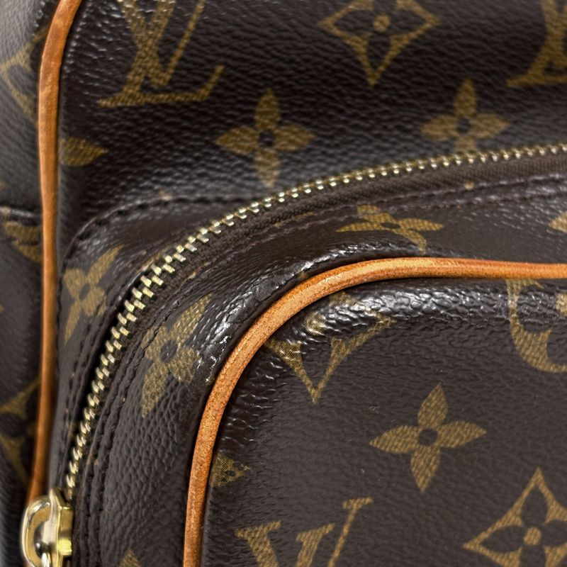 Louis Vuitton Nile Shoulder Bag Monogram Brown