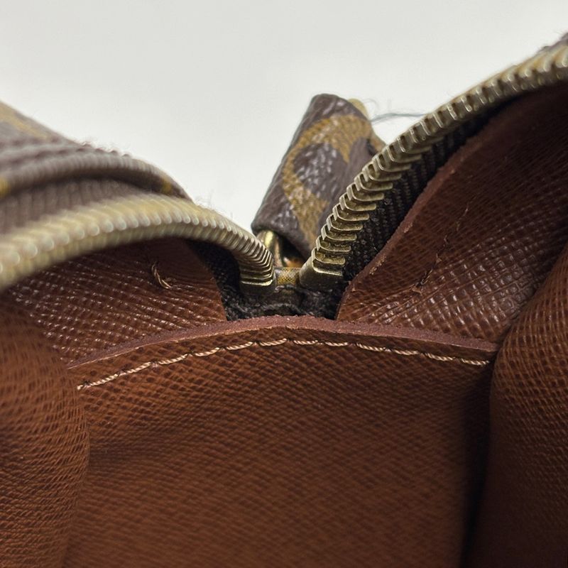 Louis Vuitton Nile Shoulder Bag Monogram Brown