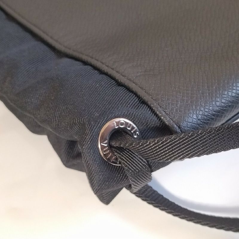 Louis Vuitton Kabalite Taiga Ardoise Black Tote