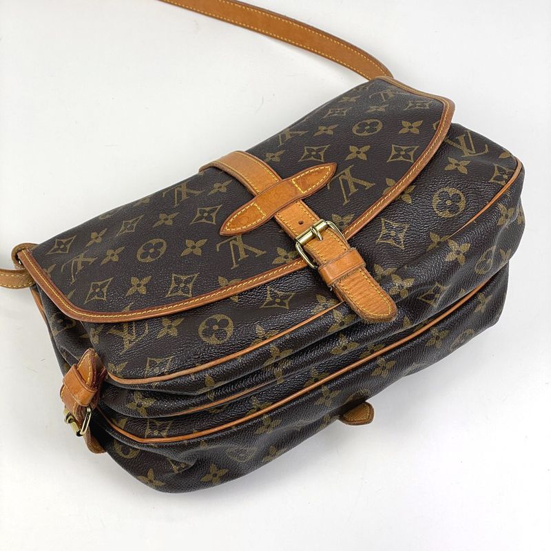 Louis Vuitton Saumur 30 Crossbody Shoulder Bag Monogram Brown
