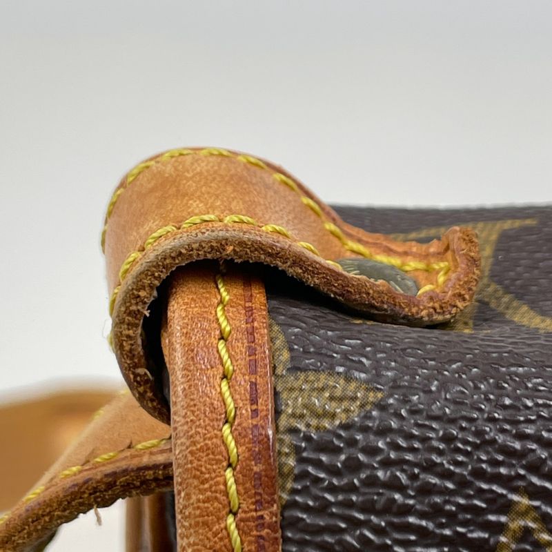 Louis Vuitton Saumur 30 Crossbody Shoulder Bag Monogram Brown