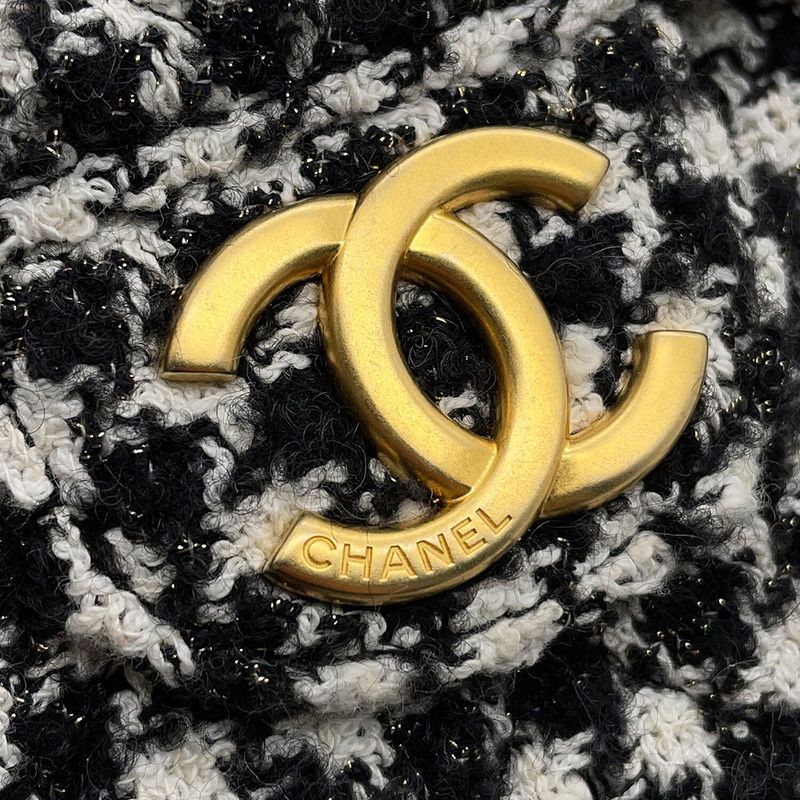 Chanel Chain Shoulder Bag Quilted CC Logo Hobo Tweed 2-Way Black White