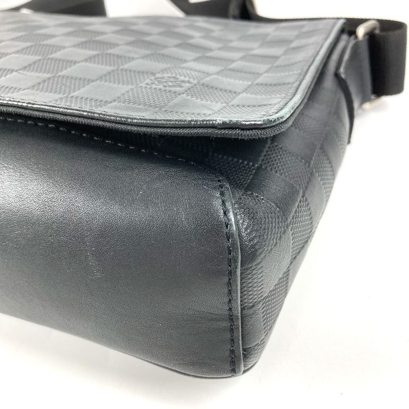 Louis Vuitton Shoulder Bag District PM Damier Infini Leather