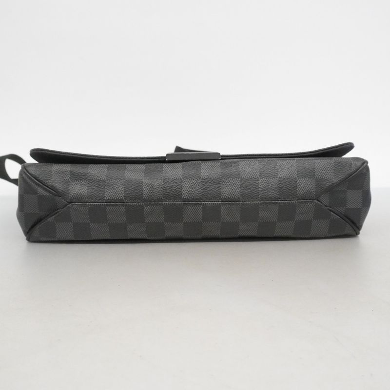 Louis Vuitton Shoulder Bag Damier Graphite District MM Black