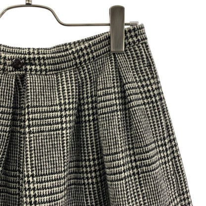 Gucci Wool Houndstooth Pleated Shorts 38 Gray