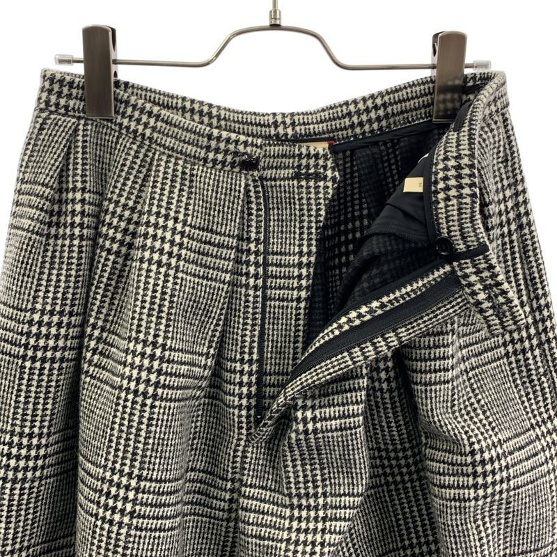 Gucci Wool Houndstooth Pleated Shorts 38 Gray