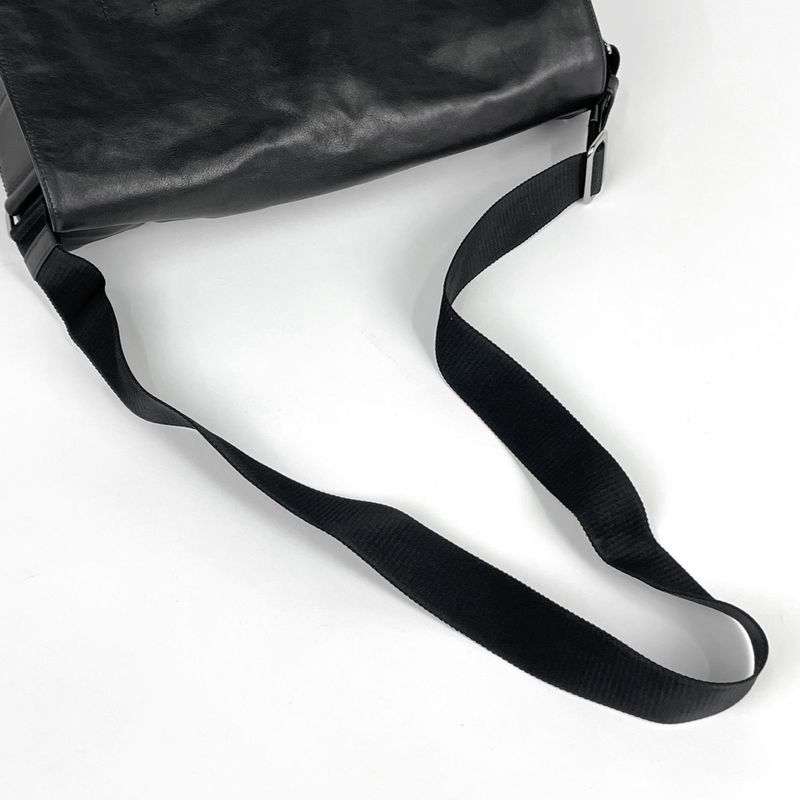 Prada Logo Shoulder Bag Leather Nero