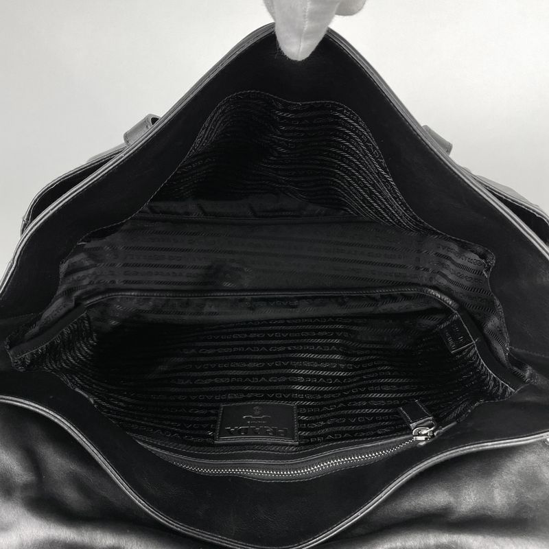 Prada Logo Shoulder Bag Leather Nero