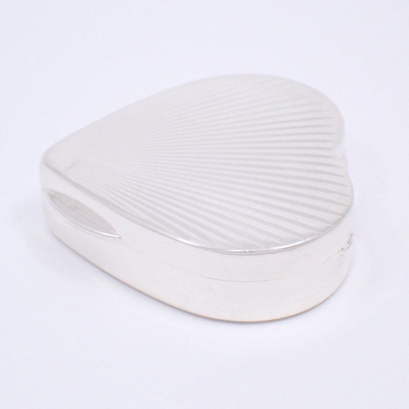 Tiffany & Co. Heart Motif Pircase Case [ioki Hat