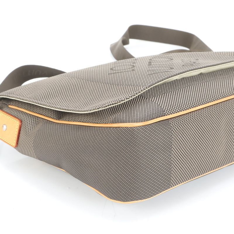 Louis Vuitton Damier Jean Petit Messager Tail Leather Shoulder Bag