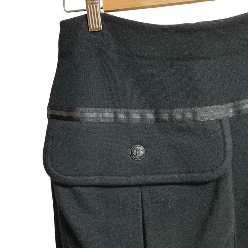 Chanel Cashmere Wool Big Pocket Skirt 34 Black