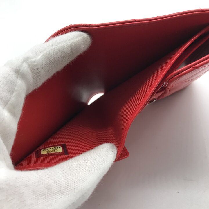 Chanel CC Logo Lambskin Quilted Mini Bifold Wallet Red