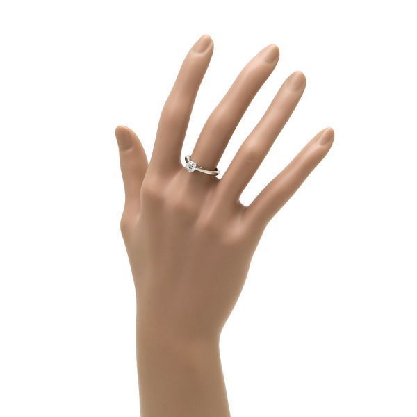 Harry Winston Round Solitaire Ring