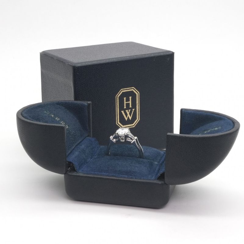 Harry Winston Round Cut Classic Ring Engagement