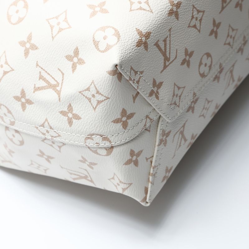 Louis Vuitton Handbag Monogram Atlantis GM