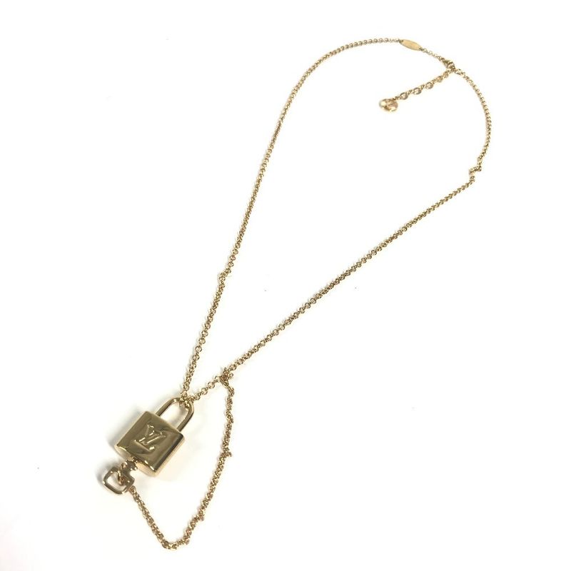 Louis Vuitton Necklace Collier LV Metal Gold